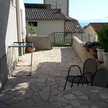 Guest house Lucija