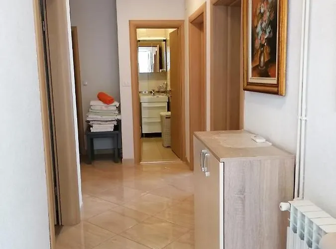 Vendégház Lucija 3*