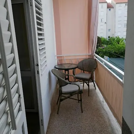 Lucija 3*