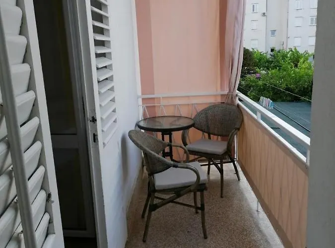 Lucija 3*